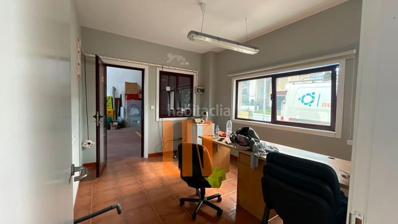 Foto 13cb72a6-ae7a-419a-a123-c05a119b28b3. Fabrikhalle in Cambre