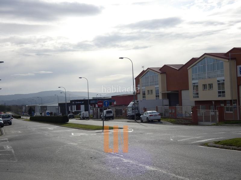 Foto a1374702-34a2-4c82-b207-650a1ec717f9. Fabrikhalle in Cambre