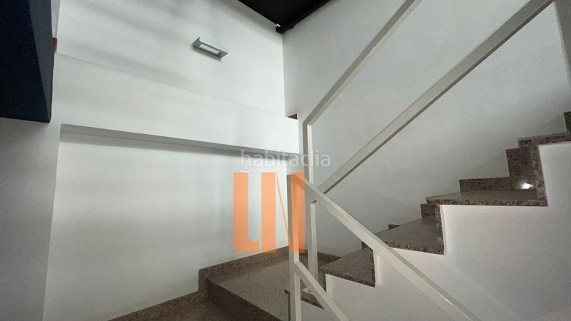 Foto b2621cd2-4e3d-439e-9ef5-f97e58f785b0. Fabrikhalle in Cambre