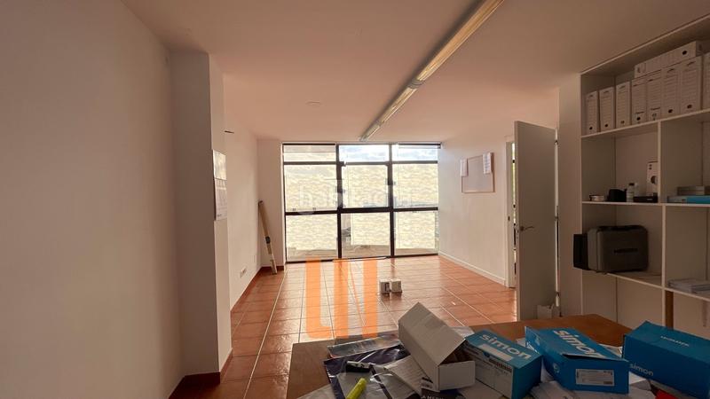 Foto d0f02bcf-a415-4092-8166-5a89eaa8c710. Fabrikhalle in Cambre