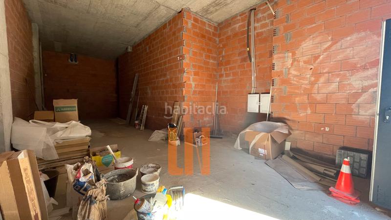 Foto 165187c3-e9e4-43be-95c9-e4c32b9d94a1. Alquiler local comercial en rúa caballeros 47 se alquila local comercial de obra nueva. en Coruña (A)
