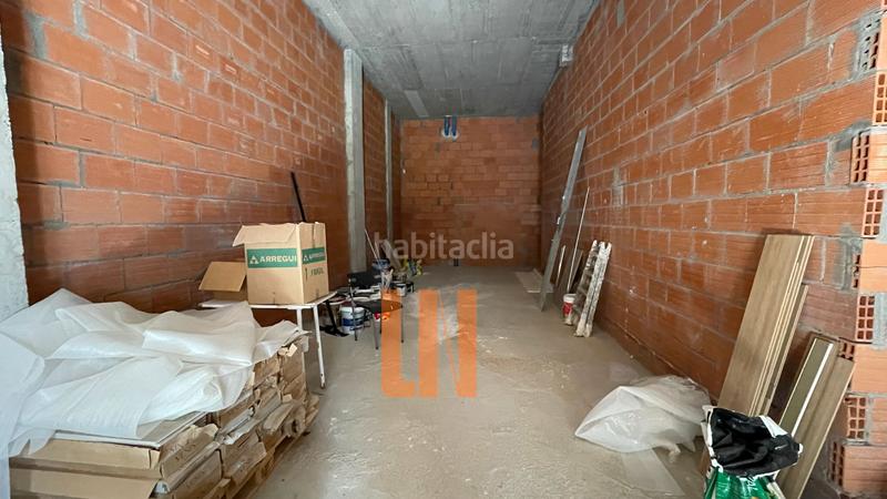 Foto 69c2aa8c-ba7a-4dbd-bfe6-8cd9747a4273. Alquiler local comercial en rúa caballeros 47 se alquila local comercial de obra nueva. en Coruña (A)