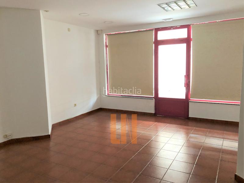 Foto efd40f08-850c-452c-b3c3-9304ae00abaf. Location local commercial dans ronda de outeiro 276 dans Coruña (A)