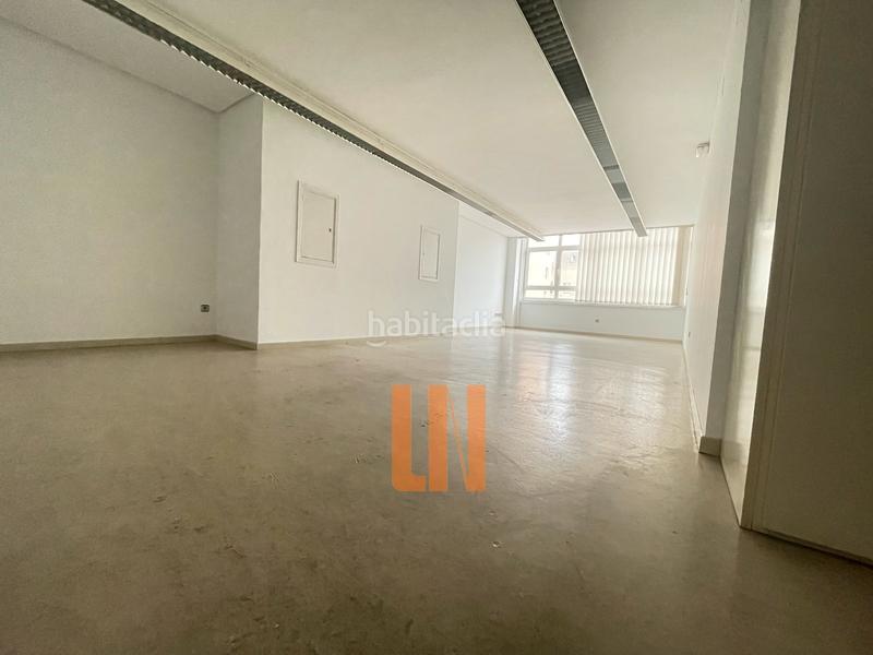 Foto 9a795c27-2966-42a3-9a27-62e6ad1185f4. Lloguer oficina a rua alameda 34 a Ensanche Coruña (A)