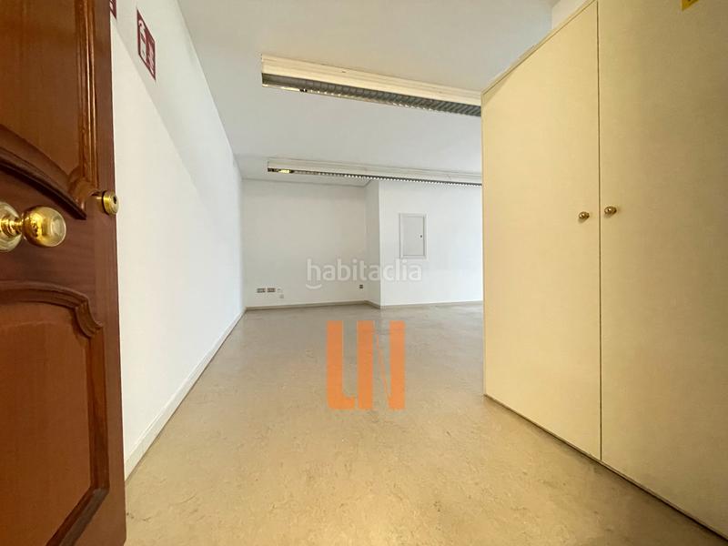 Foto a3f5f00d-cd68-4e46-8ab5-8e205f04afab. Lloguer oficina a rua alameda 34 a Ensanche Coruña (A)