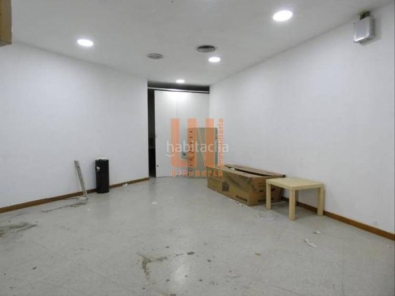 Foto b9617601-a268-416b-ae11-f1579a685d5b. Lloguer local comercial a rúa costa rica 5a a San Pablo - Juan Flórez Coruña (A)