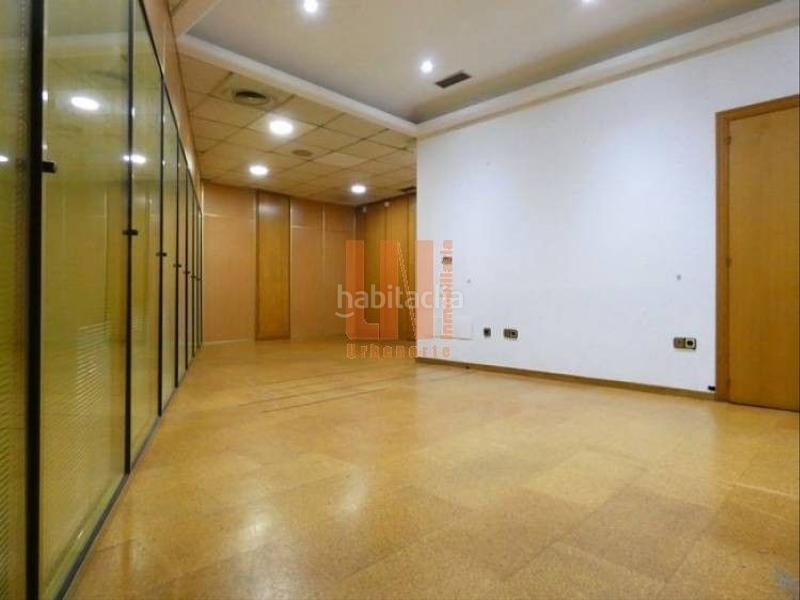 Foto baf7260e-629c-4fa1-b05e-c03c127f1a60. Lloguer local comercial a rúa costa rica 5a a San Pablo - Juan Flórez Coruña (A)