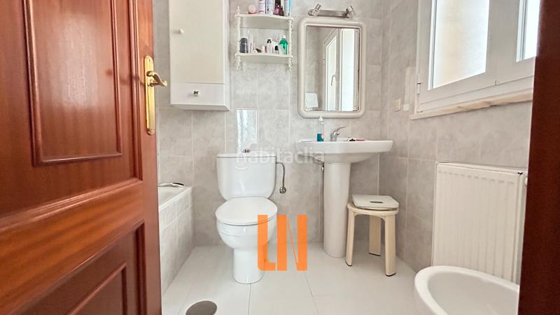 Foto 47383408-37b9-4e9a-b4ff-db2317b1c7a9. Xalet amb xemeneia calefacció aparcament a Mera - Serantes Oleiros