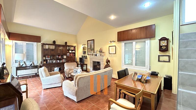 Foto f466f4f0-aafd-4381-814c-e333f1bc3d3d. Xalet amb xemeneia calefacció aparcament a Mera - Serantes Oleiros