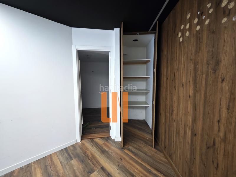 Foto 550a7118-064d-4953-aae8-c268bcdce096. Rent business premise in rúa médico rodríguez 20 in Coruña (A)