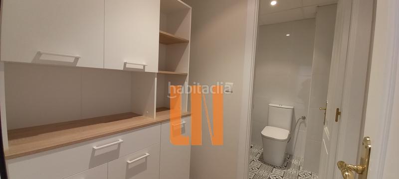Foto 0e886f10-e144-42d0-bc7f-0732f838d5d2. Location bureau dans Vioño Coruña (A)