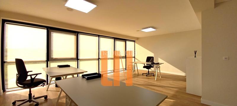 Foto 769a6a02-8095-4a9b-8504-f6db4dee13ab. Location bureau dans Vioño Coruña (A)