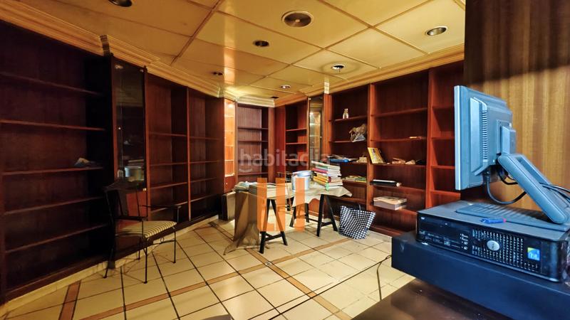 Foto 013afd0a-9fdf-4008-b5e1-07ce4896b8b2. Affitto locale commerciale in Paseo de los Puentes - Santa Margarita Coruña (A)