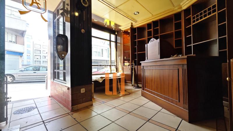 Foto 8d16ca75-a880-41b3-8107-568415adadc1. Affitto locale commerciale in Paseo de los Puentes - Santa Margarita Coruña (A)