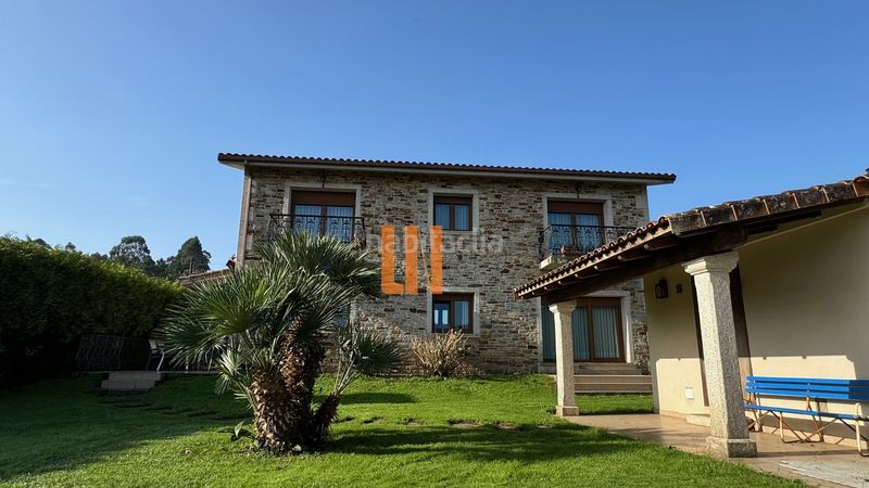 Foto 8bd97cb2-de33-4043-8cc8-a2b4f6952171. Casa amb xemeneia calefacció aparcament a Carballo