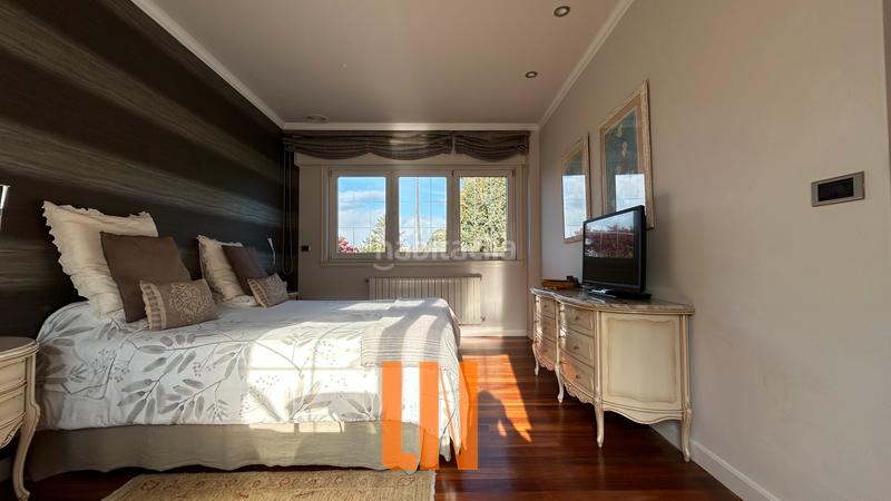 Foto 38260379-e6cd-41d3-b029-173f7f27108f. Xalet amb xemeneia calefacció aparcament piscina a Oleiros