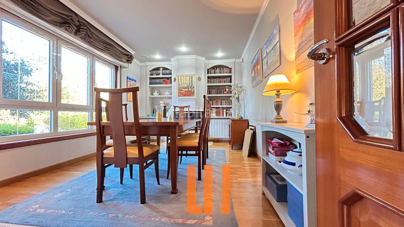 Foto 48f6ad12-9ce5-4dbc-b304-415d8bdee187. Xalet amb xemeneia calefacció aparcament piscina a Oleiros