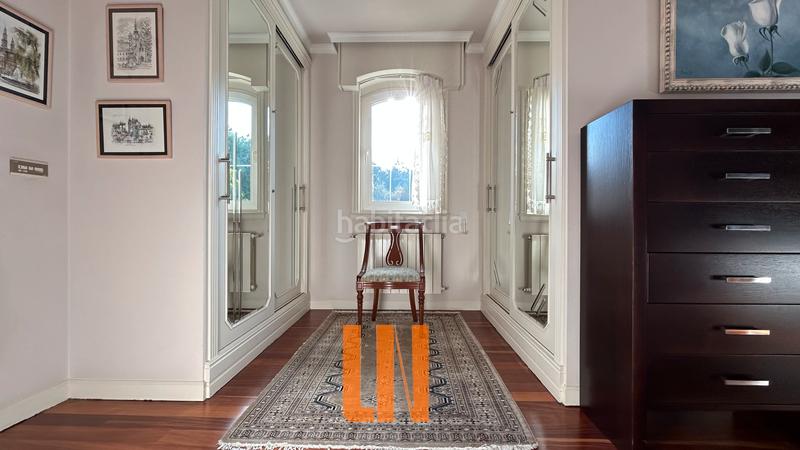 Foto 8ed719c8-7d79-4f0e-9c62-0c103d12d61a. Xalet amb xemeneia calefacció aparcament piscina a Oleiros