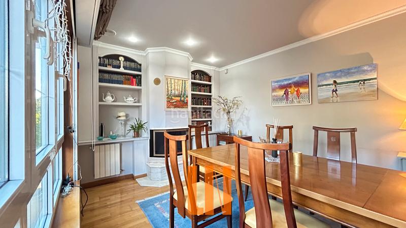 Foto d008b9df-591e-4b39-a21c-ba53975a307c. Xalet amb xemeneia calefacció aparcament piscina a Oleiros