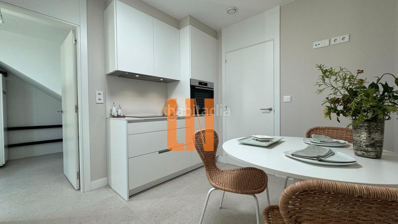 Foto 2aa73266-2e71-4a7d-a400-c9a781498433. Casa aparellada amb xemeneia calefacció aparcament a Oleiros