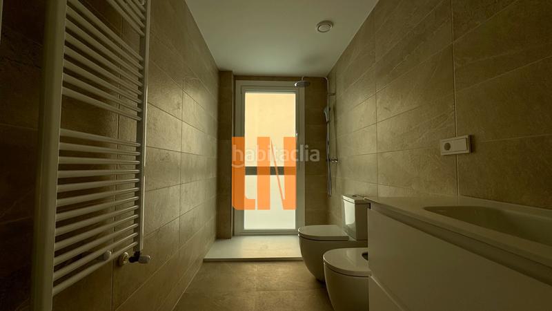 Foto aa74f89d-3232-4b64-9ff6-51cb36912ba6. Casa aparellada amb xemeneia calefacció aparcament a Oleiros