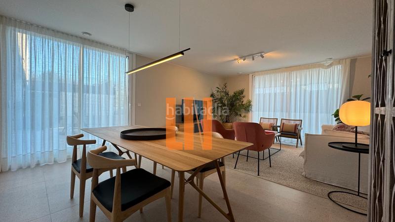 Foto e7dcc6ba-ad04-41b1-9131-2ecf3024a39d. Casa aparellada amb xemeneia calefacció aparcament a Oleiros