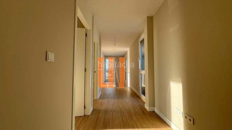 Foto fd6a9002-cf57-4f13-b15b-1e8cd42976b9. Casa aparellada amb xemeneia calefacció aparcament a Oleiros