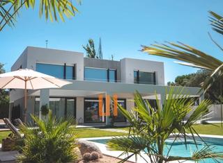 Terreny residencial  Rúa burdeos. Parcela en a zapateira con orientación sur. excelente ubicación.