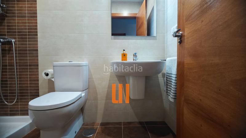 Foto 4803a0e0-eb75-462b-827b-8ec41bdbded7. Casa pareada en rúa gaza 26 excelente chalet pareado en esquina, ubicado en punta canide, a escasos metros de la playa de mera. en Oleiros