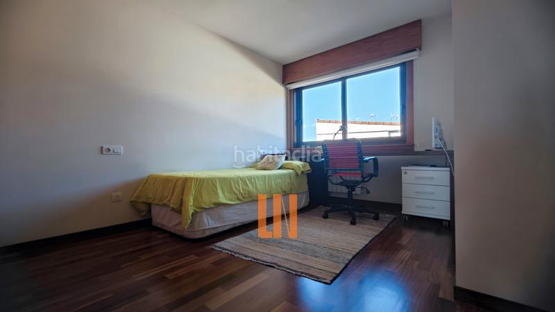 Foto 5e9a85eb-8975-4385-b44a-ca7c25daf98d. Casa pareada en rúa gaza 26 excelente chalet pareado en esquina, ubicado en punta canide, a escasos metros de la playa de mera. en Oleiros