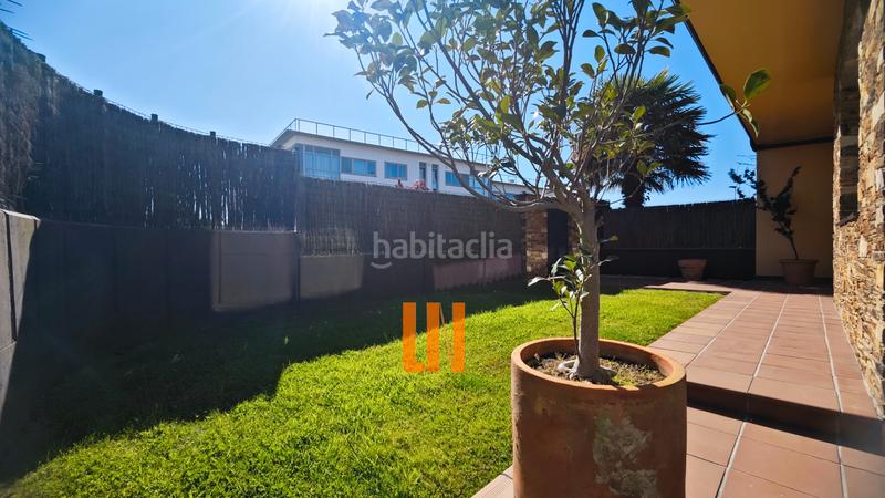 Foto bdde820e-ba77-4941-8d5b-39faa68306f6. Casa pareada en rúa gaza 26 excelente chalet pareado en esquina, ubicado en punta canide, a escasos metros de la playa de mera. en Oleiros