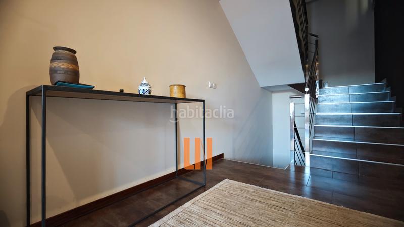 Foto d5ce59aa-79e9-4e24-8adf-0ab80e3efec2. Casa pareada en rúa gaza 26 excelente chalet pareado en esquina, ubicado en punta canide, a escasos metros de la playa de mera. en Oleiros