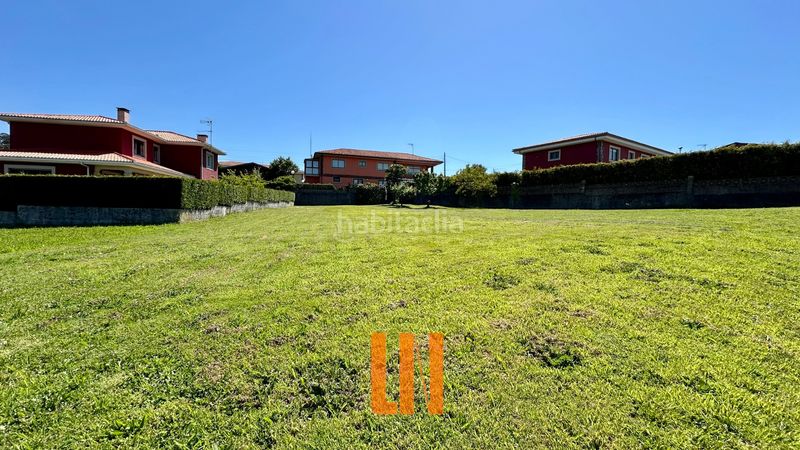 Foto 44b7df1b-da3d-4e32-8845-100bd6a1a820. Terreny residencial a avenida república argentina 164a a Oleiros