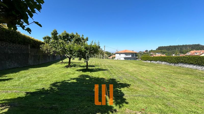 Foto d7b19524-d7f6-4aa2-9cea-c35668e07374. Terreny residencial a avenida república argentina 164a a Oleiros