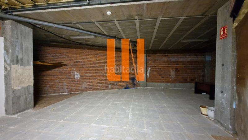 Foto 180a6108-c134-4cd3-89e0-1c036063f08b. Local comercial local en pb + oficina en 1ª planta, total 200m² en Coruña (A)