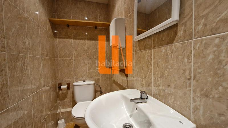 Foto 1d5a7350-912e-46d0-8742-2eceecbc327f. Local comercial local en pb + oficina en 1ª planta, total 200m² en Coruña (A)