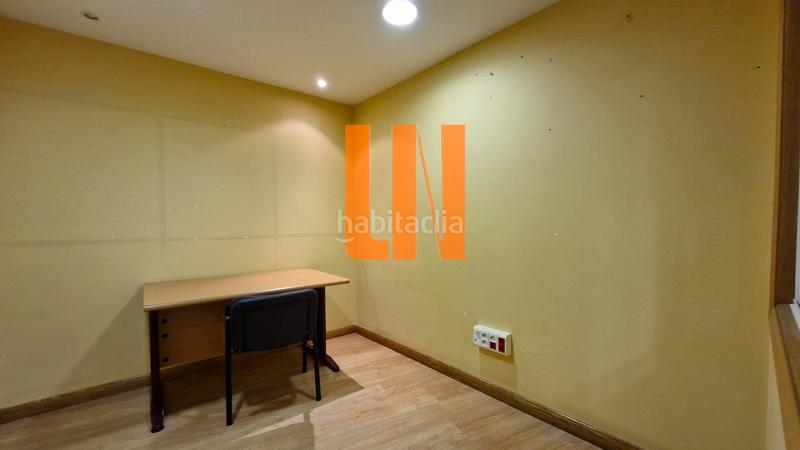 Foto 856c8c73-68a8-4a17-bf69-09ef72535846. Local comercial local en pb + oficina en 1ª planta, total 200m² en Coruña (A)