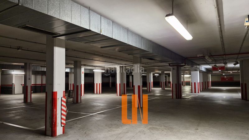 Foto 48a76dae-f047-4b77-b932-b755af498bed. Alquiler local comercial amplísimo local de 2.000m² y 2.000m² de aparcamiento. en Coruña (A)