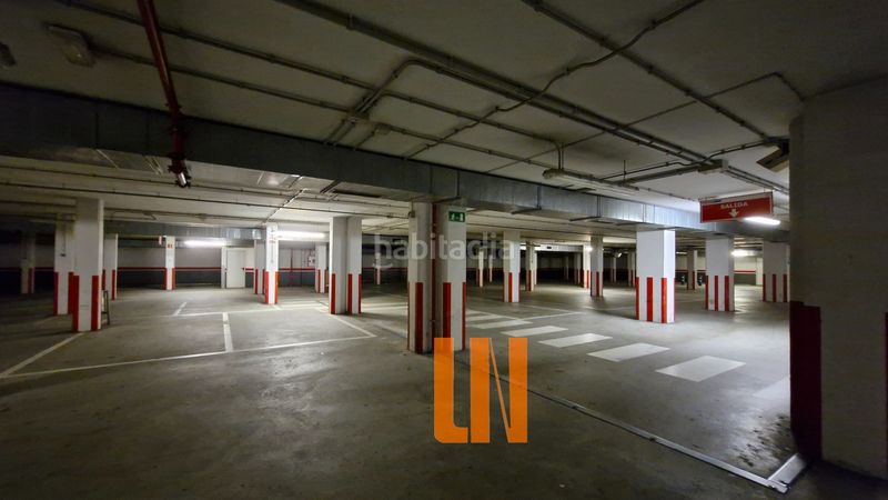 Foto cfee71e1-c0a5-4ba1-899a-78b9fa201b29. Alquiler local comercial amplísimo local de 2.000m² y 2.000m² de aparcamiento. en Coruña (A)