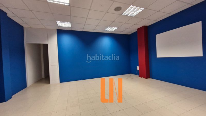 Foto dc095076-2a85-45b3-b97f-b55778b8c5a4. Alquiler local comercial amplísimo local de 2.000m² y 2.000m² de aparcamiento. en Coruña (A)