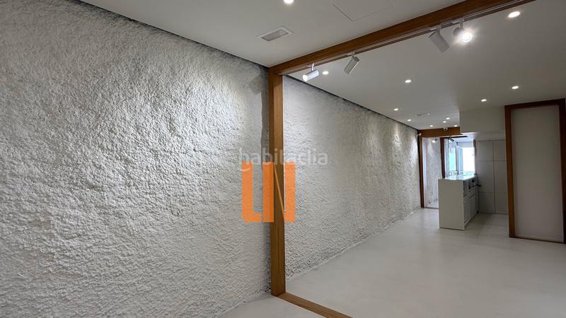 Foto 0cd23dbd-a105-4faa-b1c7-9bb3cd9187c5. Local comercial a rúa panaderas 39 a Monte Alto - Zalaeta - Atocha Coruña (A)