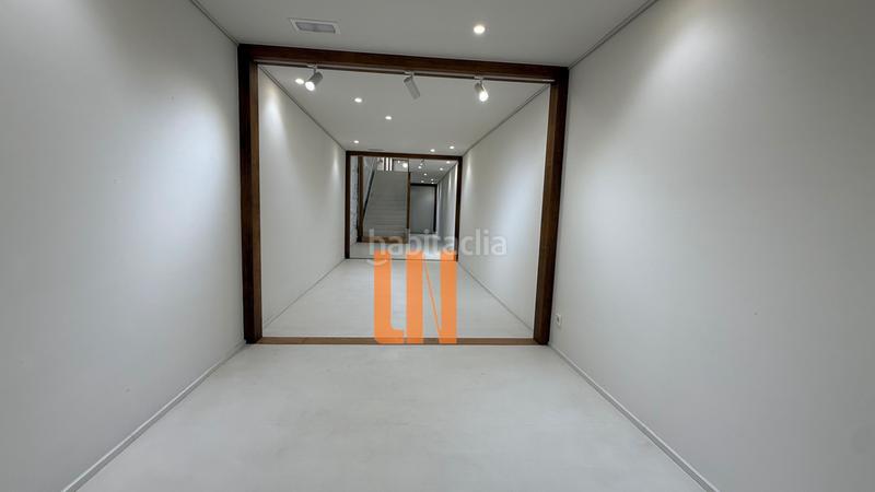 Foto d372fd03-97fa-4518-a4ac-7f96ee5071bf. Local comercial a rúa panaderas 39 a Monte Alto - Zalaeta - Atocha Coruña (A)