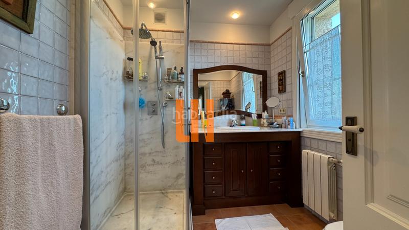 Foto aad3e625-5068-4f6d-9951-63061e97c129. Casa amb xemeneia calefacció aparcament a A Zapateira Culleredo