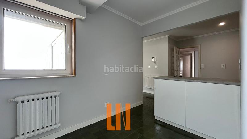 Foto 009bb890-b107-47dc-804c-26c98983c059. Alquiler piso en rúa sinfónica de galicia 5 130m² útiles, con vistas 3 dormitorios y garaje. en Coruña (A)