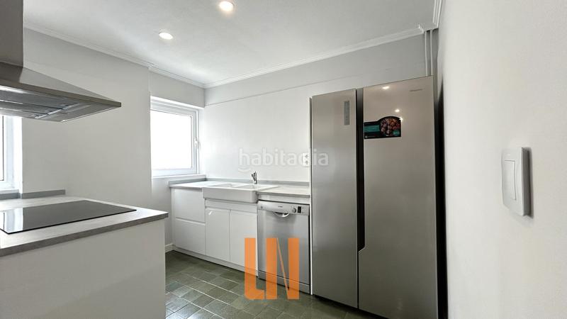 Foto 0147e279-d474-47f0-8d52-8facd0027ee0. Alquiler piso en rúa sinfónica de galicia 5 130m² útiles, con vistas 3 dormitorios y garaje. en Coruña (A)