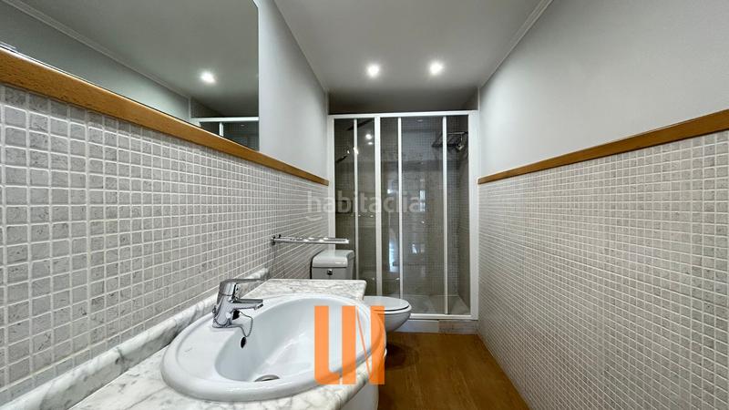 Foto 5a9bcc5f-37b4-4dad-9648-3e9f9e8c2618. Alquiler piso en rúa sinfónica de galicia 5 130m² útiles, con vistas 3 dormitorios y garaje. en Coruña (A)