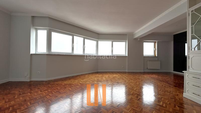 Foto ac6560d7-77a8-4834-95ab-e85d2978cc72. Alquiler piso en rúa sinfónica de galicia 5 130m² útiles, con vistas 3 dormitorios y garaje. en Coruña (A)