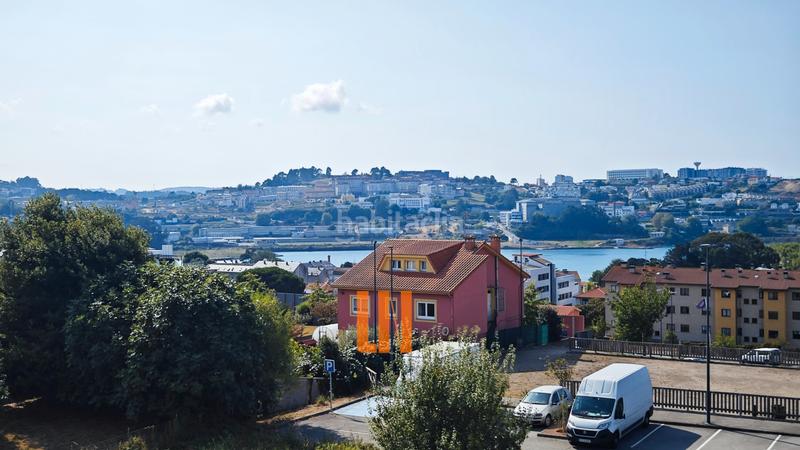 Foto 4d81b1d8-4af9-4dbd-bb4f-da660d2a576b. Piso vivienda totalmente reformada con excelentes vistas al mar y muy soleada. en Oleiros