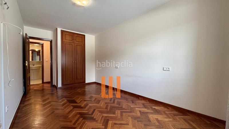 Foto 452785ad-6b38-477a-8d67-f5c689bbd26f. Piso  en esquina en matogrande con plaza de garaje y trastero. en Coruña (A)