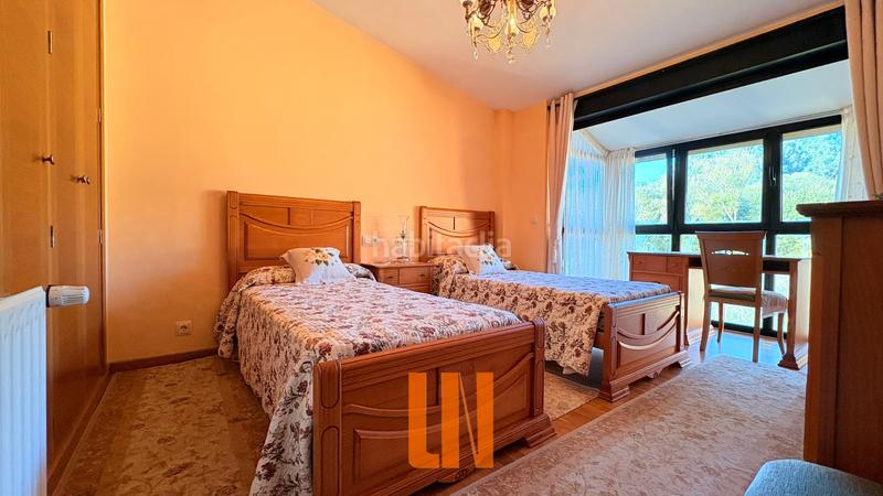 Foto 43072105-7d5f-4720-94e7-5afb46028980. Xalet amb calefacció piscina a Nós Oleiros